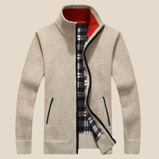 Verhoog je garderobe vandaag nog met Candro's Cozy Chic Truijas. 