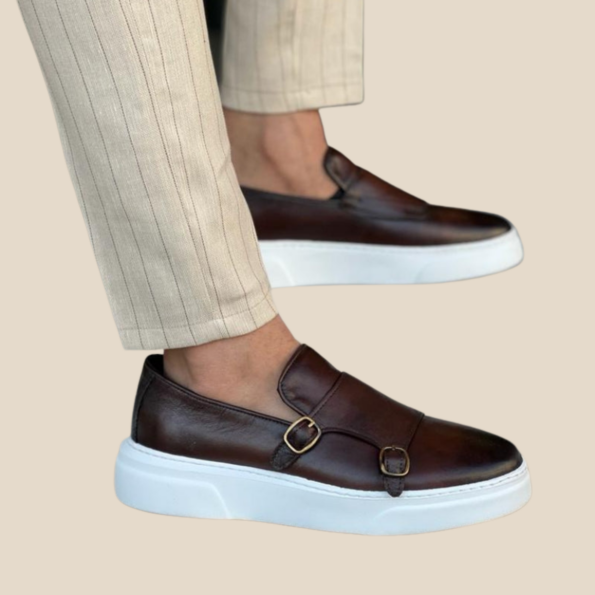 Upgrade je schoenencollectie vandaag nog en stap in stijl met onze leren loafers!