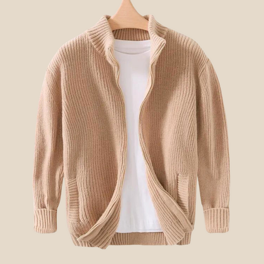 Voeg vandaag nog de Lucian Autumn Zip-Up Sweater toe aan je winkelwagen en omarm het comfort en de stijl van de herfst!