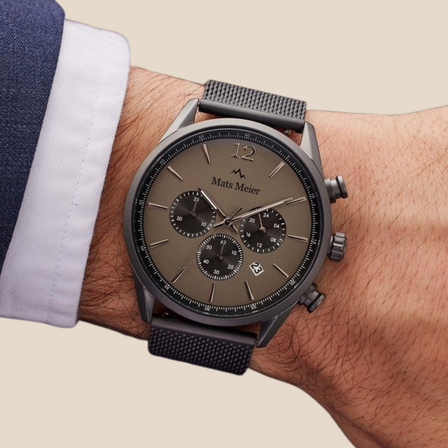 Bestel vandaag nog en verrijk je look met dit prachtige horloge!